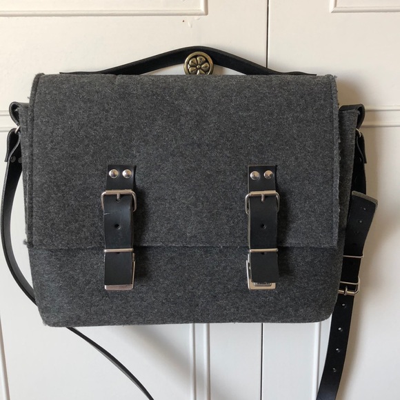 Felt messenger bag Clearance